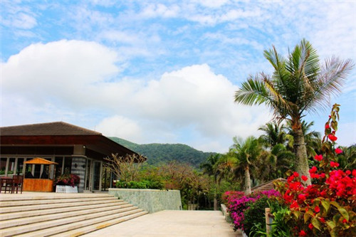 cf手游光之刃厉害吗（cf手游光之刃厉害吗值得买吗）