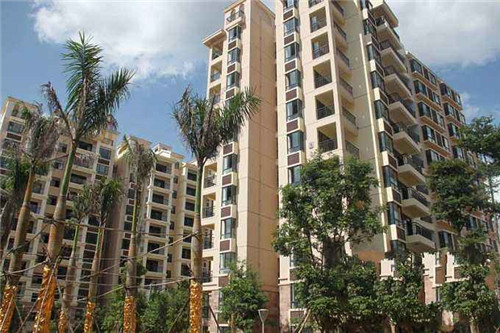 在商场卖衣服有前途吗，商场买衣服的店怎么创业